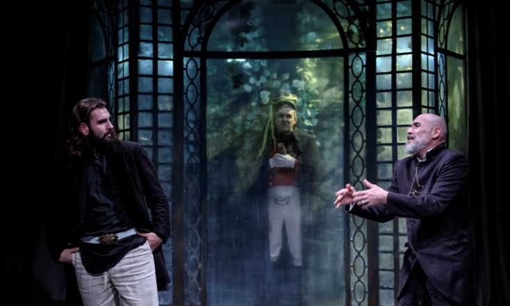 "Συμφορά από το πολύ μυαλό" του Αλεξάντρ Γκριμπογέντοφ, σε σκηνοθεσία Στάθη Λιβαθινού, στο θέατρο οδού Κυκλάδων - Λευτέρης Βογιατζής