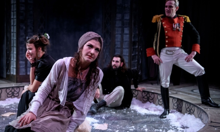 "Συμφορά από το πολύ μυαλό" του Αλεξάντρ Γκριμπογέντοφ, σε σκηνοθεσία Στάθη Λιβαθινού, στο θέατρο οδού Κυκλάδων - Λευτέρης Βογιατζής