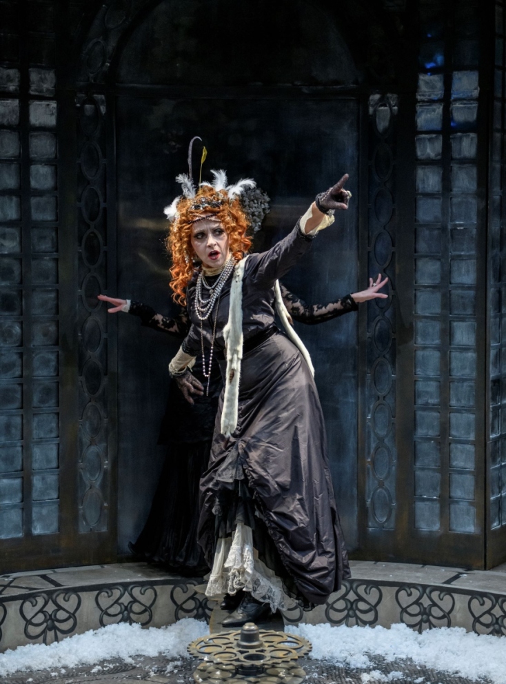 "Συμφορά από το πολύ μυαλό" του Αλεξάντρ Γκριμπογέντοφ, σε σκηνοθεσία Στάθη Λιβαθινού, στο θέατρο οδού Κυκλάδων - Λευτέρης Βογιατζής