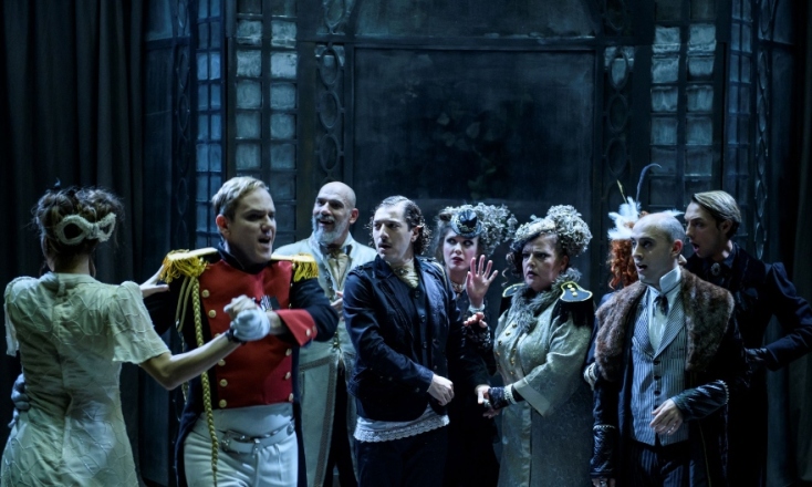 "Συμφορά από το πολύ μυαλό" του Αλεξάντρ Γκριμπογέντοφ, σε σκηνοθεσία Στάθη Λιβαθινού, στο θέατρο οδού Κυκλάδων - Λευτέρης Βογιατζής