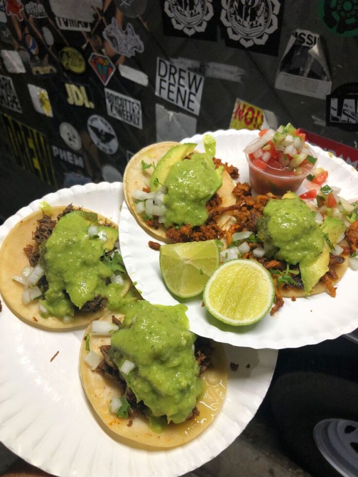 Ο Βασίλης Καλλίδης περιγράφει τα αγαπημένα του πιάτα από όλο τον κόσμο