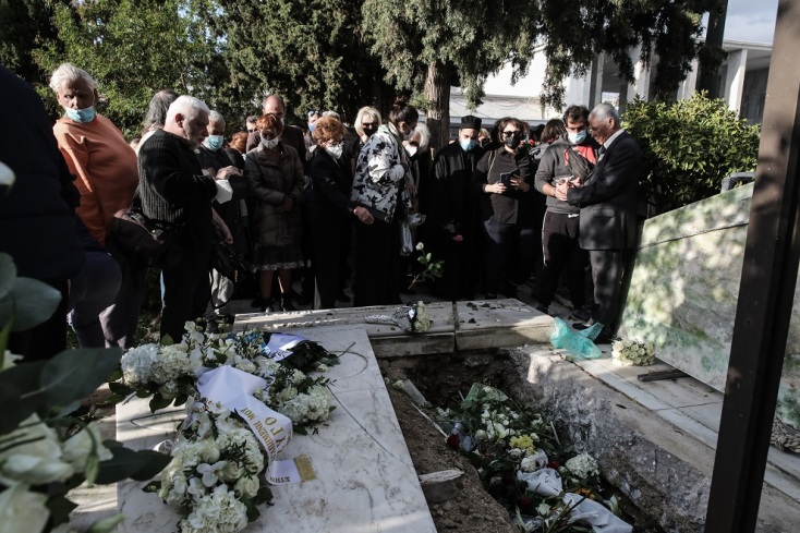 ΘΑΝΑΤΟΣ ΤΗΣ ΠΡΟΕΔΡΟΥ ΤΟΥ ΚΙΝΗΜΑΤΟΣ ΑΛΛΑΓΗΣ ΦΩΦΗΣ ΓΕΝΝΗΜΑΤΑ / ΤΑΦΗ ΣΤΟ Α' ΝΕΚΡΟΤΑΦΕΙΟ (ΓΙΑΝΝΗΣ ΠΑΝΑΓΟΠΟΥΛΟΣ/EUROKINISSI)