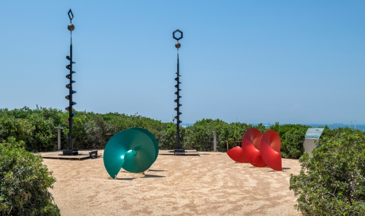 Άποψη από την έκθεση "Takis: Κόσμος σε κίνηση" στο ΚΠΙΣΝ