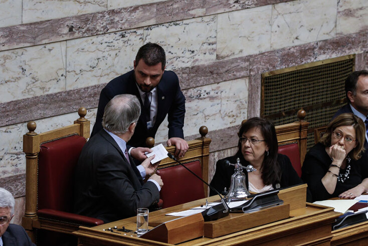 Ο πρόεδρος της Βουλής Κωνσταντίνος Τασούλας επιστρέφει ως «απαράδεκτο» τον φάκελο με τις ηχογραφήσεις του Βαρουφάκη