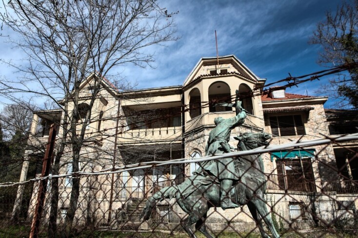 Τα βασιλικά ανάκτορα στο Τατόι