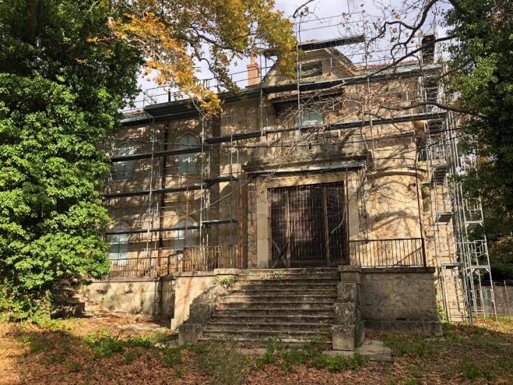 Τα βασιλικά ανάκτορα στο Τατόι