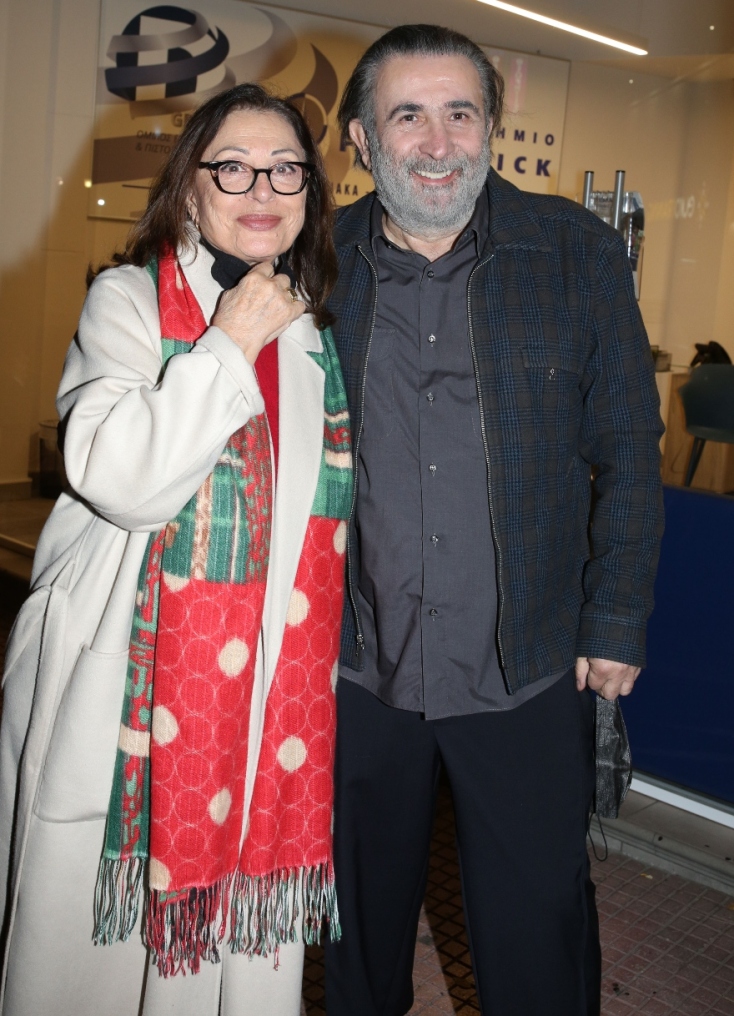 Χάρις Αλεξίου και Λάκης Λαζόπουλος στη δραματική σχολή "Τεχνών 100"