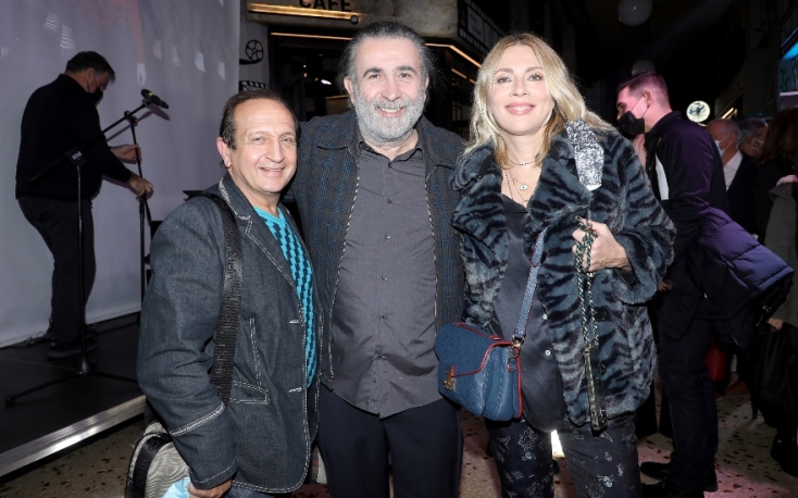 Οι Σπύρος Μπιμπίλας, Λάκης Λαζόπουλος και Σμαράγδα Καρύδη στη δραματική σχολή "Τεχνών 100"