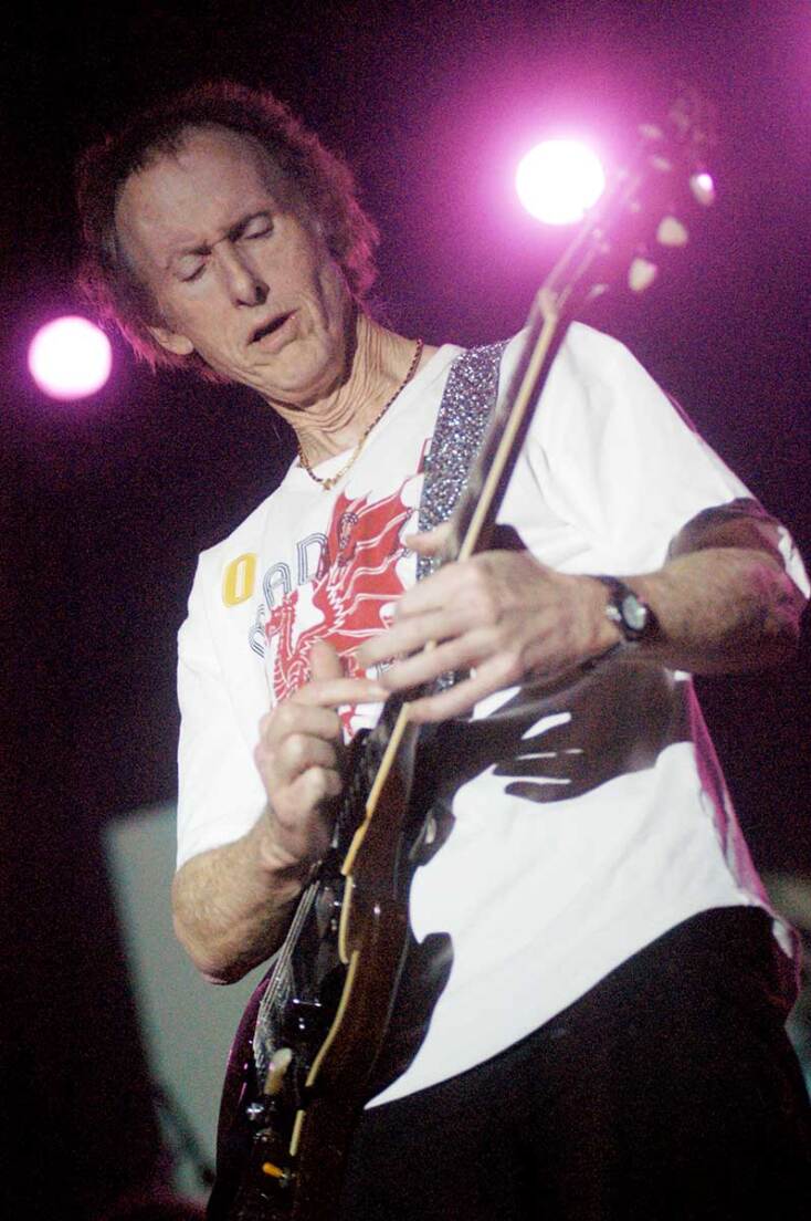 Στιγμιότυπο από τη συναυλία των Doors of the 21st Century στον Λυκαβηττό