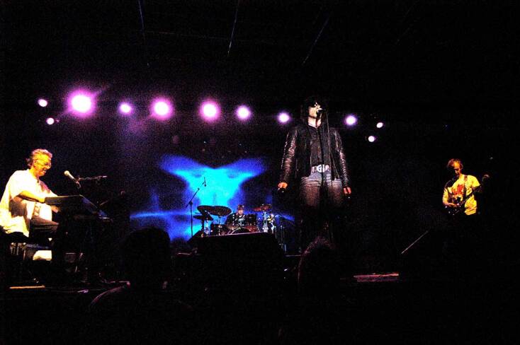 Στιγμιότυπο από τη συναυλία των Doors of the 21st Century στον Λυκαβηττό