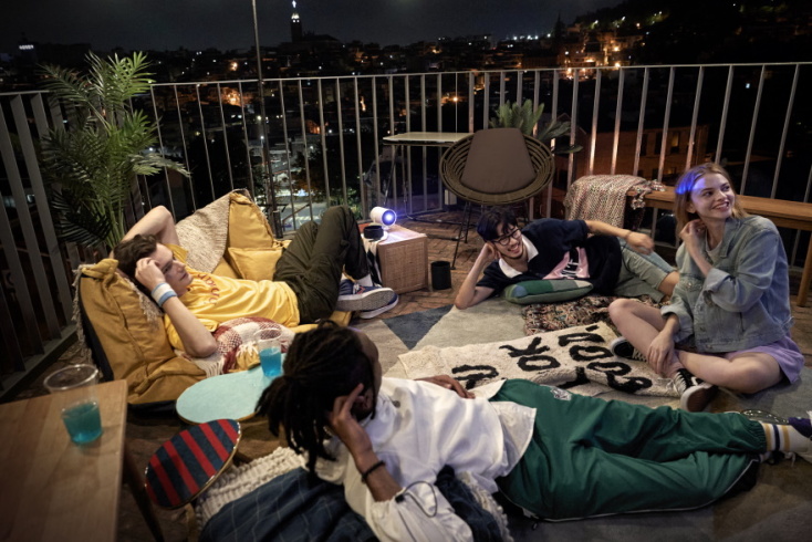 Μπορείτε να έχετε τον προτζέκτορα Freestyle παντού μαζί σας.