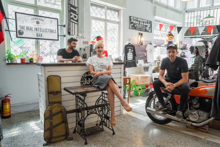 © Θανάσης Καρατζάς 