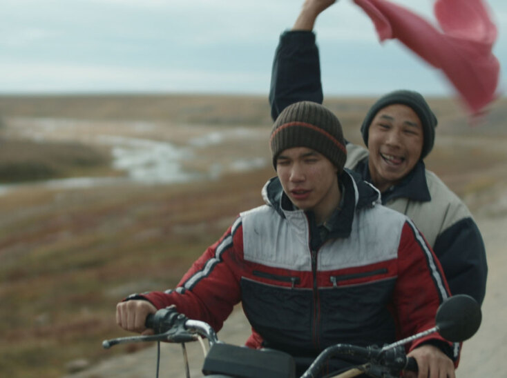 Οι Vladimir Onokhov και Vladimir Lyubimtsev στην ταινία «The whaler boy»