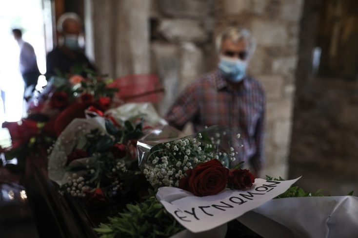 Μίκης Θεοδωράκης: Στιγμιότυπο από το λαϊκό προσκύνημα