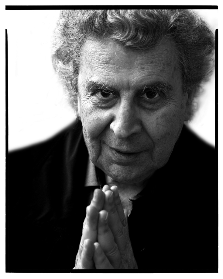 Μίκης Θεοδωράκης