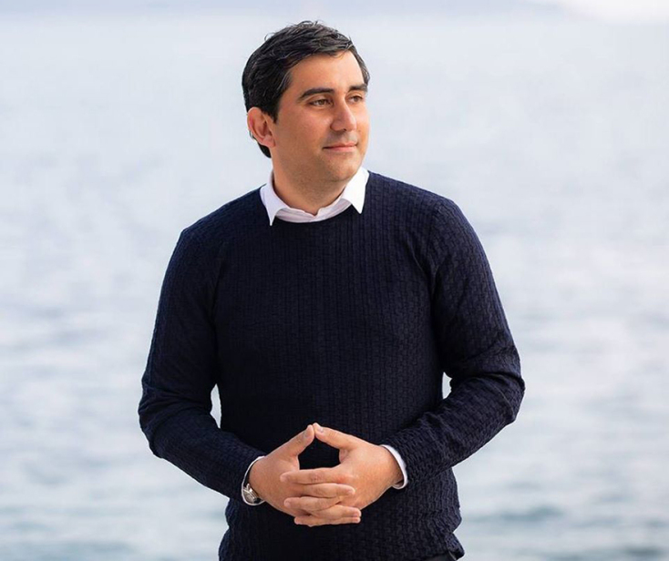 Ο Δήμαρχος της Σκιάθου, Θοδωρής Τζούμας