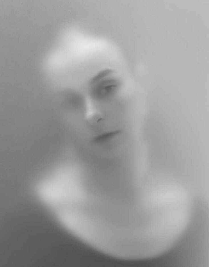 Μαντώ Γιαννίκου © Nikolay Biryukov / «Τρεις Αδερφές» του Άντον Τσέχοφ. Σκην.: Δημήτρης Ξανθόπουλος @ Στέγη Ιδρύματος Ωνάση