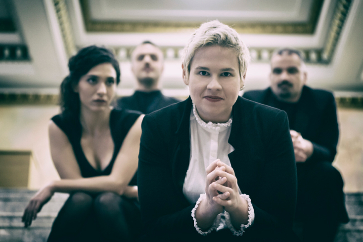 to systima tou pontzi, 104