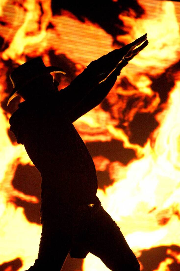 Στιγμιότυπο από συναυλία την συναυλία των Tool στην Αθήνα τον Σεπτέμβριο του 2007