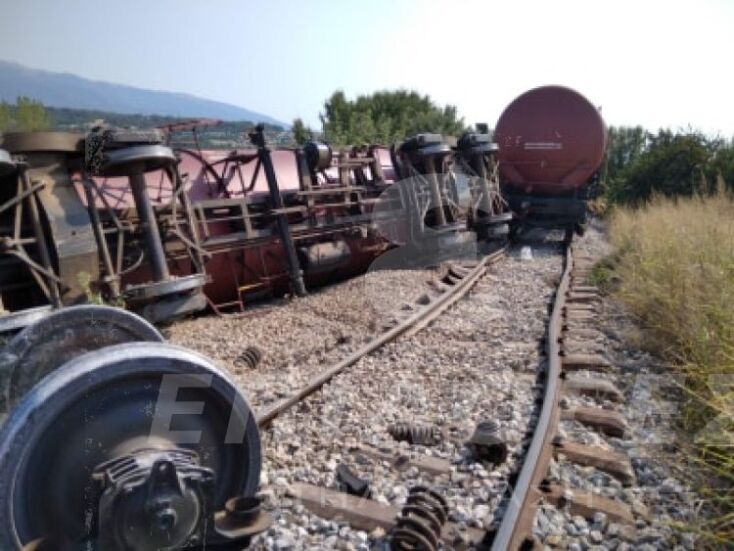 Δύο βαγόνια εκτροχιάστηκαν σε εμπορικό τρένο στις Σέρρες