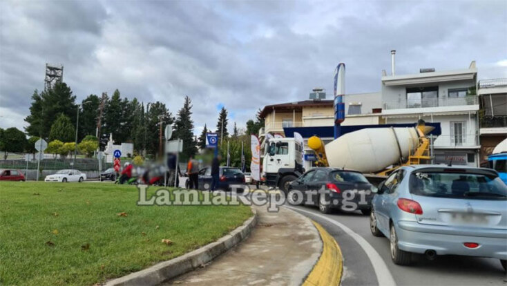 Παράσυρση ντελιβερά από μπετονιέρα στη Λαμία