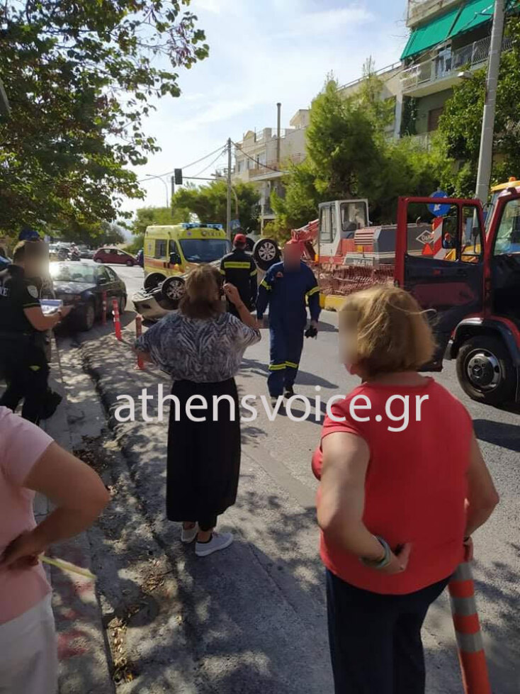 Αναποδογύρισε αυτοκίνητο με ηλικιωμένη οδηγό στο Πολύγωνο