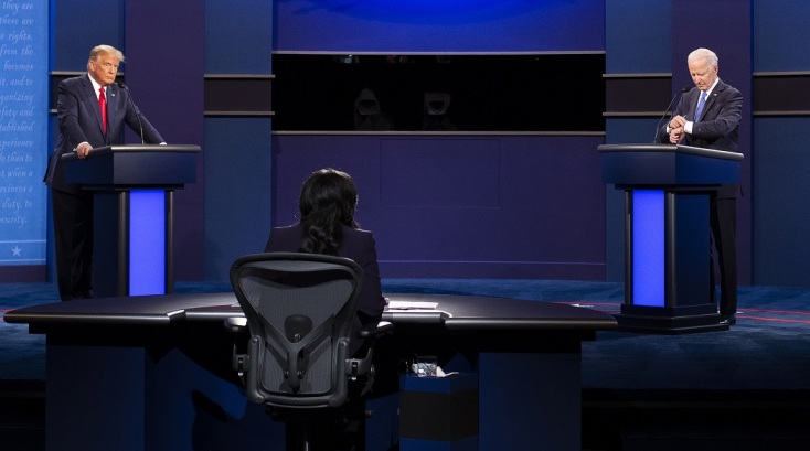 Ο Ντόναλντ Τραμπ και ο Τζο Μπάιντεν στο δεύτερο debate για την προεδρία των ΗΠΑ 