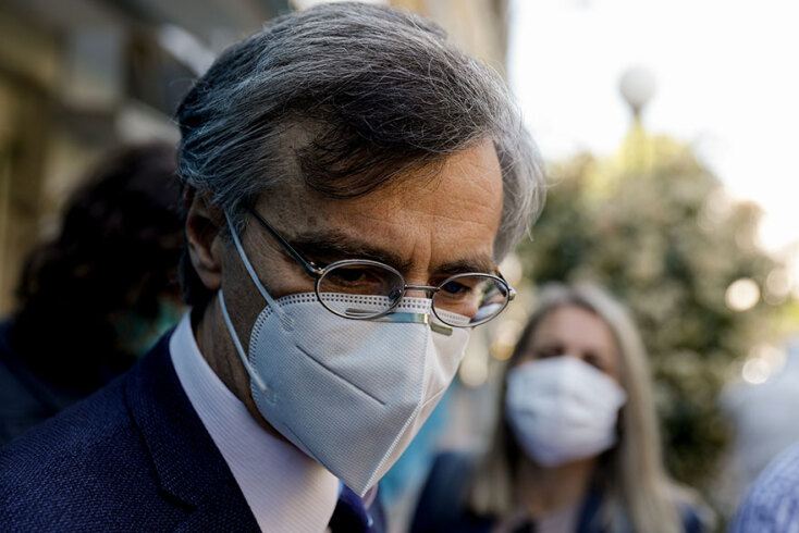 Κορωνοϊός: Στο πλευρό των νεφροπαθών στην κλινική του Περιστερίου ο Σωτήρης Τσιόδρας - «Να δουν ένα πρόσωπο, το οποίο δεν σπέρνει τον πανικό»