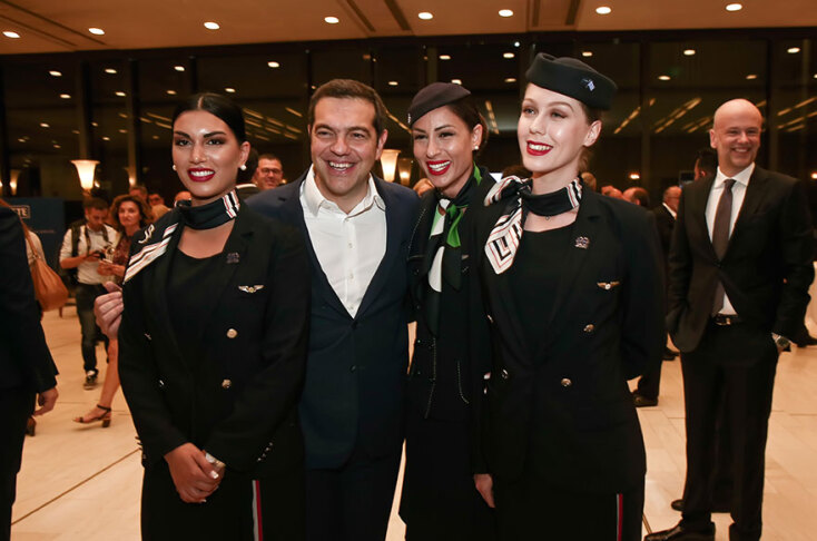 Τσίπρας - Αεροσυνοδοί 