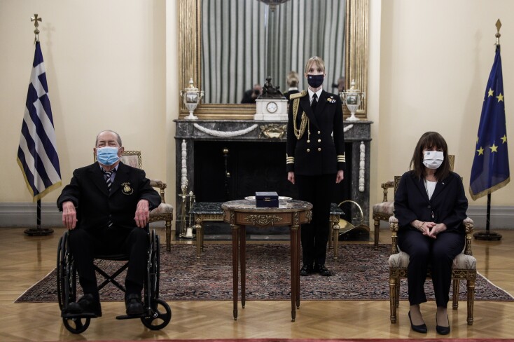 Παρασημοφόρηση Ιάκωβου Τσούνη από ΠτΔ