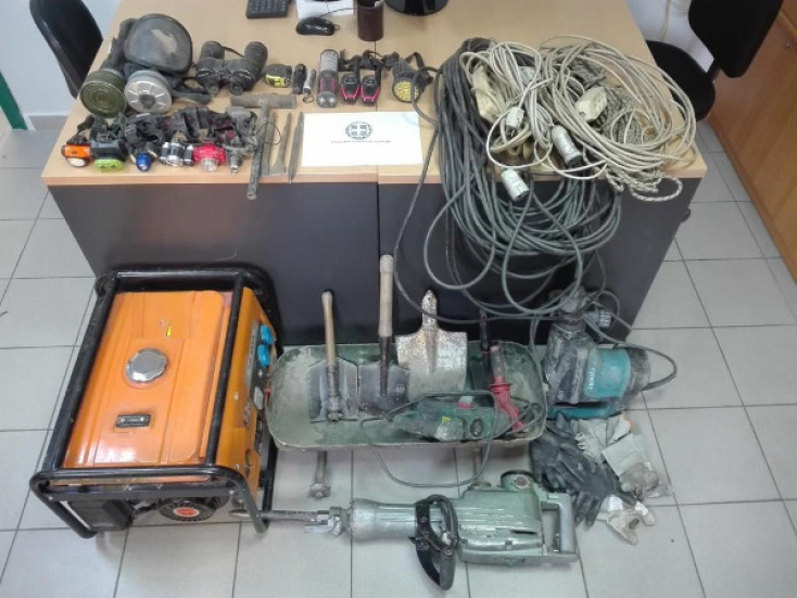 Έσκαψαν τούνελ κάτω από εκκλησία στις Σέρρες