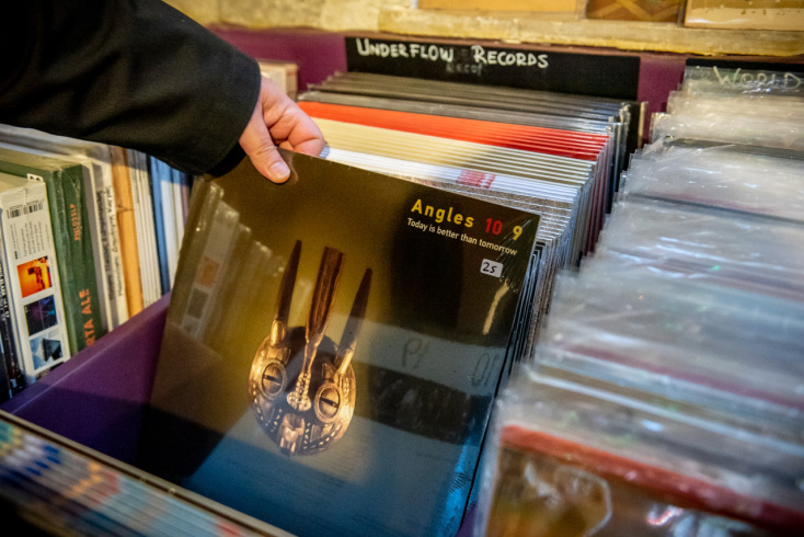 Το δισκοπωλέιο Underflow - Βασίλης Φιλιππακόπουλος 