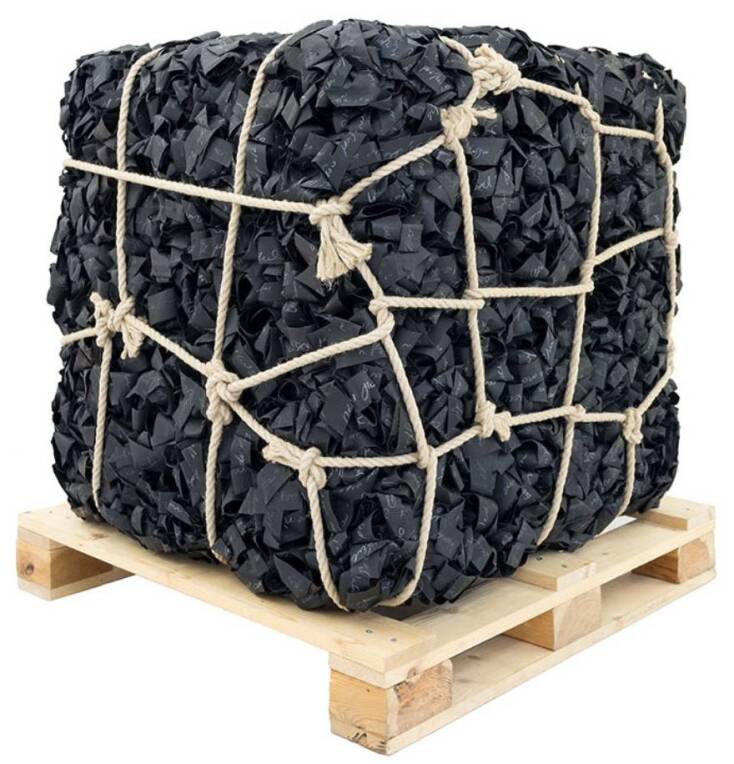 «Like Sisyphus», 2013, 80 x 80 x 85 cm. Ξύλο, χαρτί, σχοινί