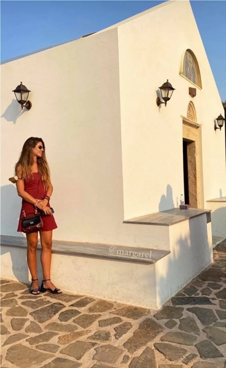 Η Μαργαρίτα Παπανδρέου στη βάφτιση της ανιψιάς της