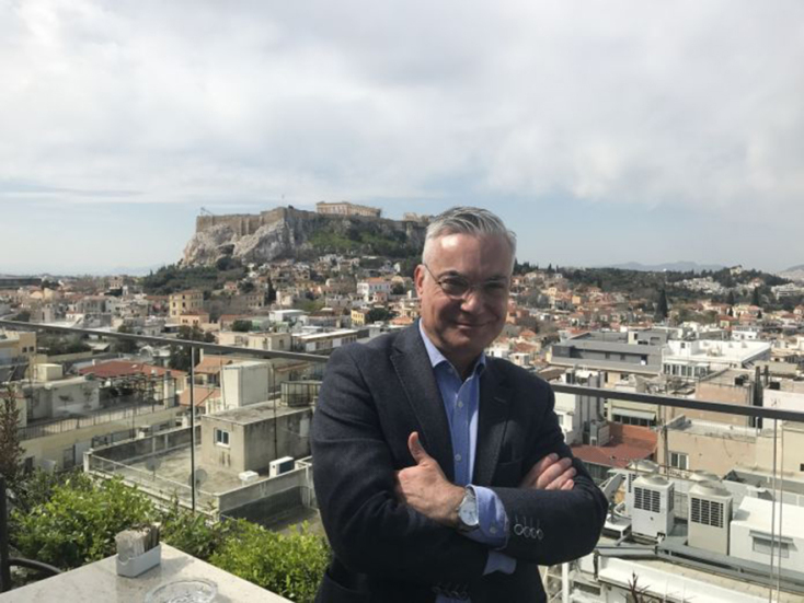 Ο συγγραφέας και Αθηναιογράφος Νίκος Βατόπουλος