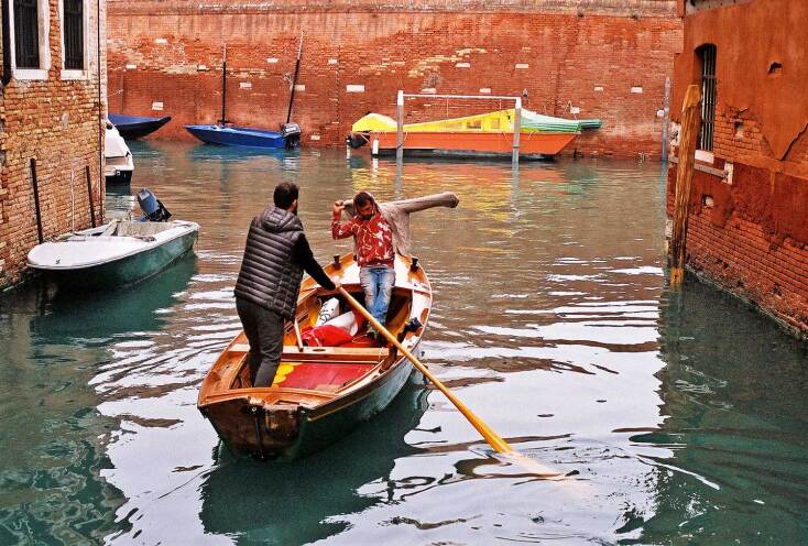   © ΓΙΑΝΝΗΣ ΟΙΚΟΝΟΜΟΥ. 10 επιγραμματικές πληροφορίες για τη Βενετία.