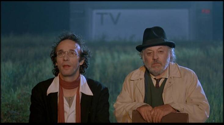 Σκηνή από την ταινία «Η φωνή του φεγγαριού» του Φεντερίκο Φελίνι