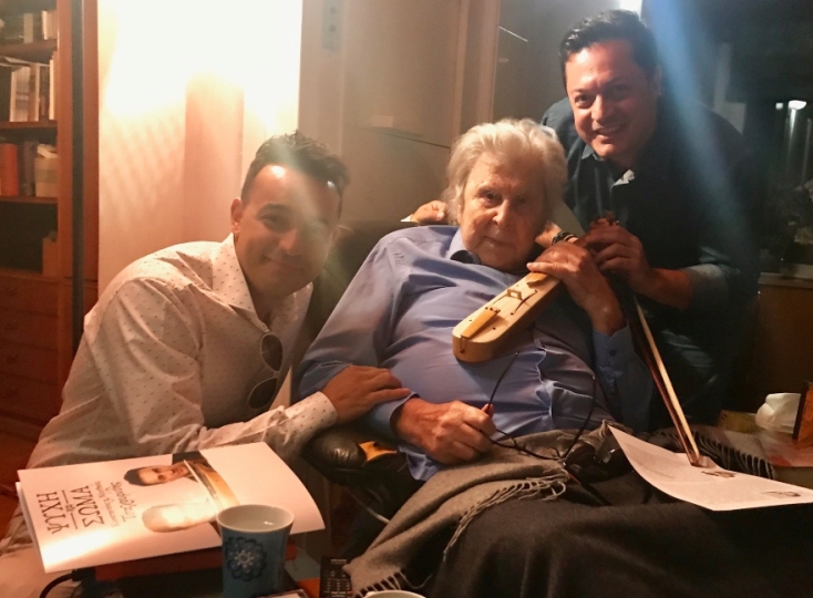with_mikis_theodorakis_1_1.jpg