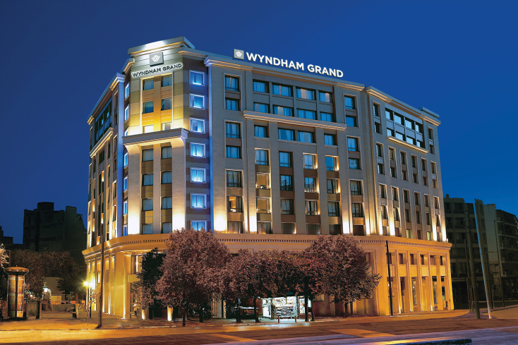 Wyndham Grand Hotel 