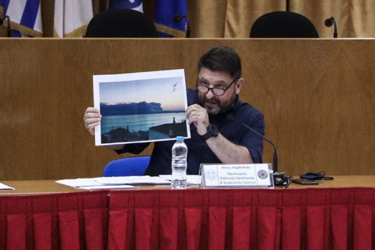 Ο Νίκος Χαρδαλιάς στη συνέντευξη Τύπου για τις πυρκαγιές 