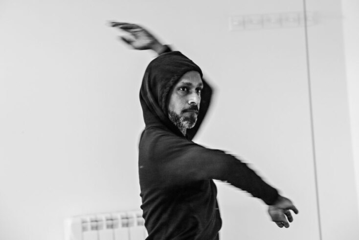 Ο «XENOS» του Άκραμ Καν στη Στέγη του Ιδρύματος Ωνάση ©Jean Louis Fernandez