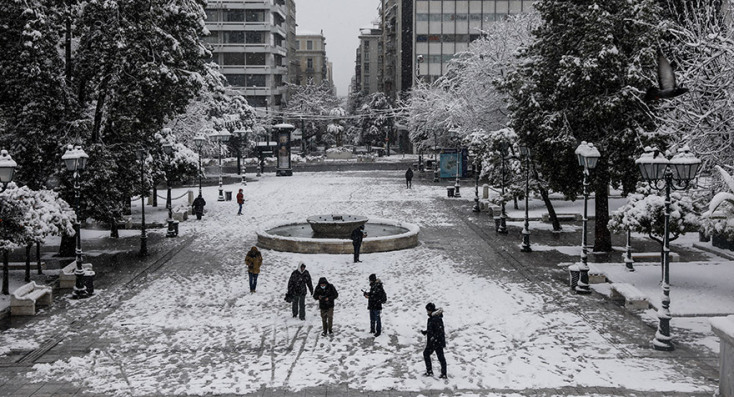 ΧΙΟΝΟΠΤΩΣΗ ΣΤΗΝ ΠΛ. ΣΥΝΤΑΓΜΑΤΟΣ