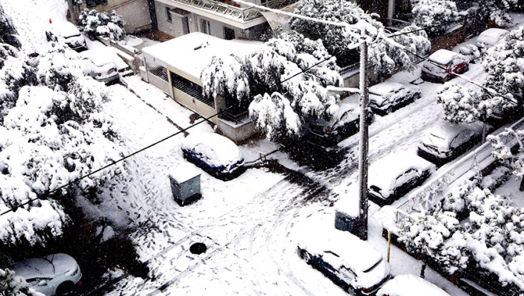 © ΧΙΟΝΙΣΜΕΝΗ ΑΘΗΝΑ (ΚΥΨΕΛΗ)