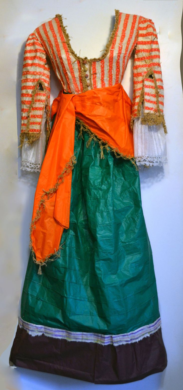 «Ξόμπλια, πλουμίδια &amp; στολίδια» στο Λαογραφικό Μουσείο Κυπαρισσίας