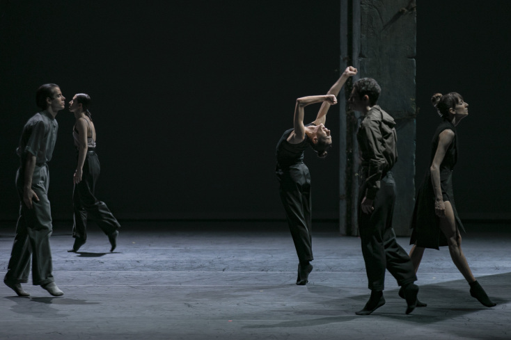 36 Ελληνικοί Χοροί του Νίκου Σκαλκώτα