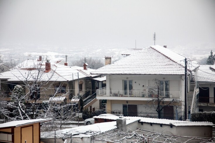 Στιγμιότυπο από τα χιόνια που έπεσαν στην περιοχή του Χορτιάτη