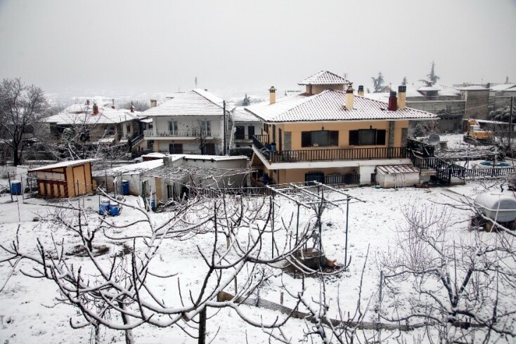 Στιγμιότυπο από τα χιόνια που έπεσαν στην περιοχή του Χορτιάτη