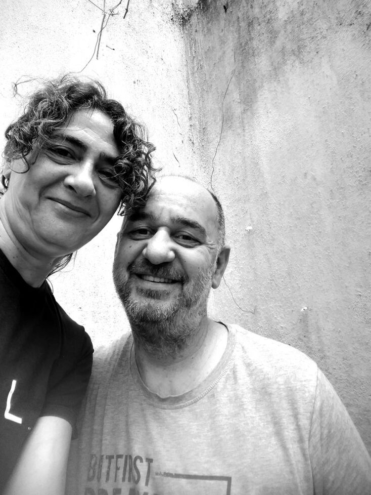 Η Χριστίνα Μοντεβέρδη και ο Πέτρος Τριαντάφυλλος μιλούν στην ATHENS VOICE για τη διαδικασία της αναδοχής