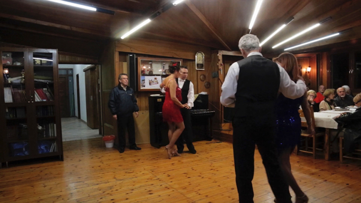 Ζαμπέτα: Το ντοκιμαντέρ της Σοφίας και της Ελισάβετ Σφυρή για τη γιαγιά τους