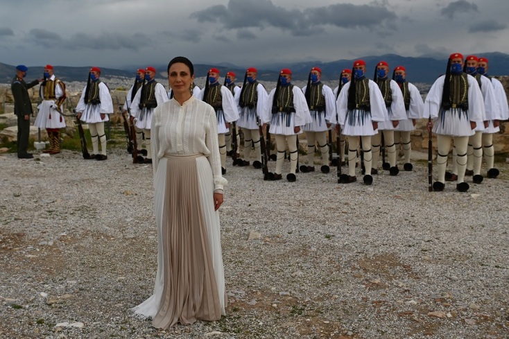 Τελετή έπαρσης της σημαίας στον Ιερό Βράχο της Ακρόπολης - Αναστασία Ζαννή